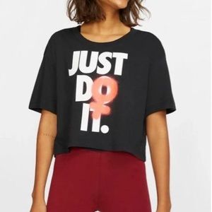 Nike Female Empowerment Black Crop Tee